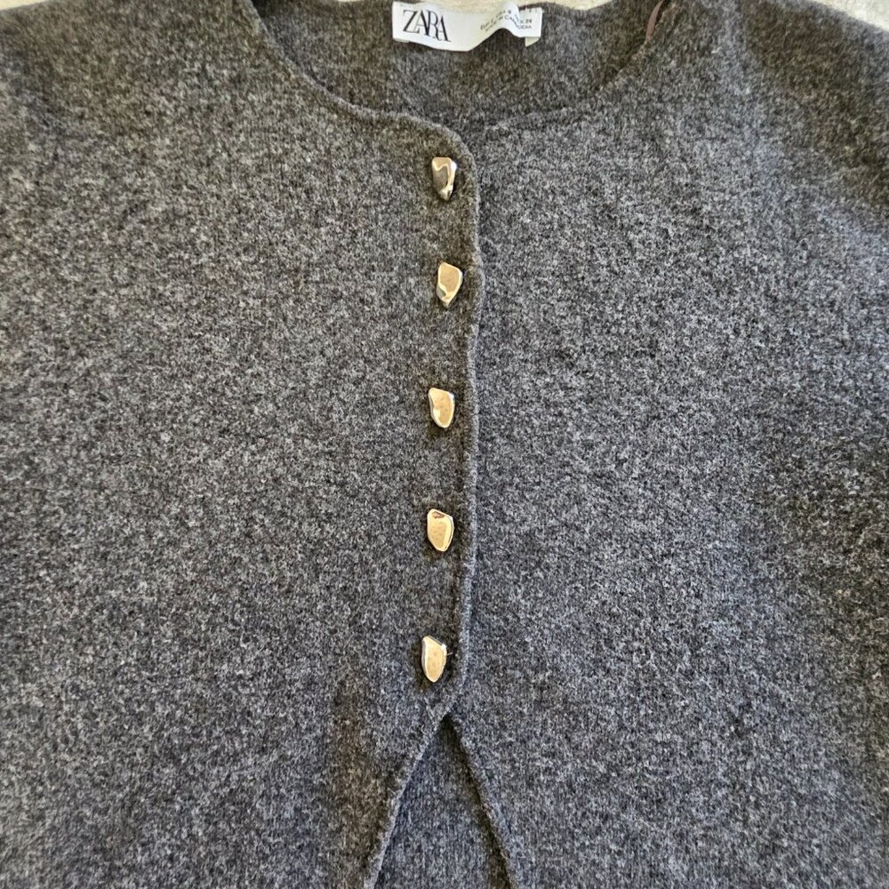 Cardigan - Picture 2 of 3